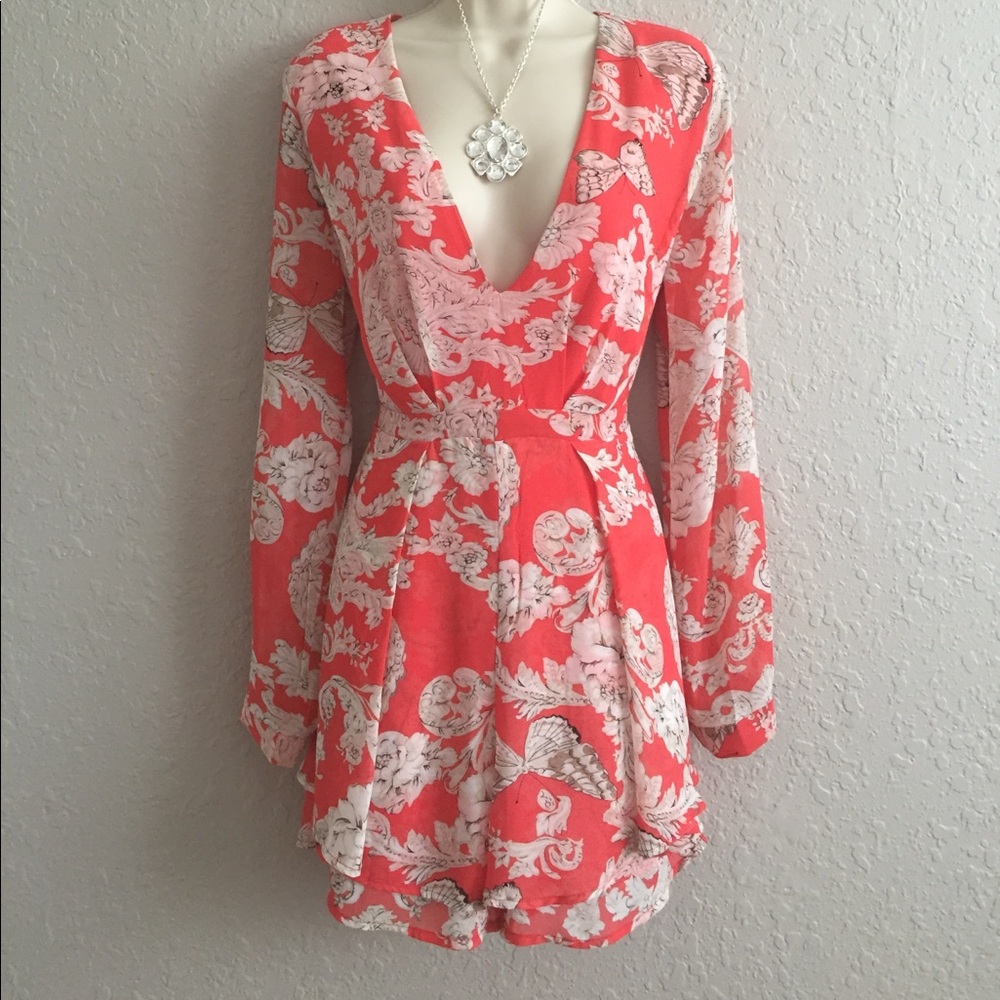 ❤️ NWT Coral Color Romper