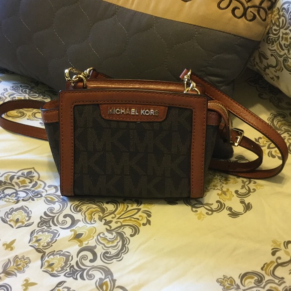 Michael Kors Handbags - MK Small Crossbody