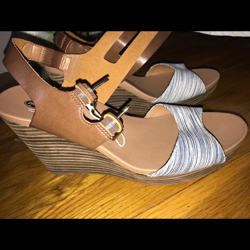 Dr. Scholls wedges