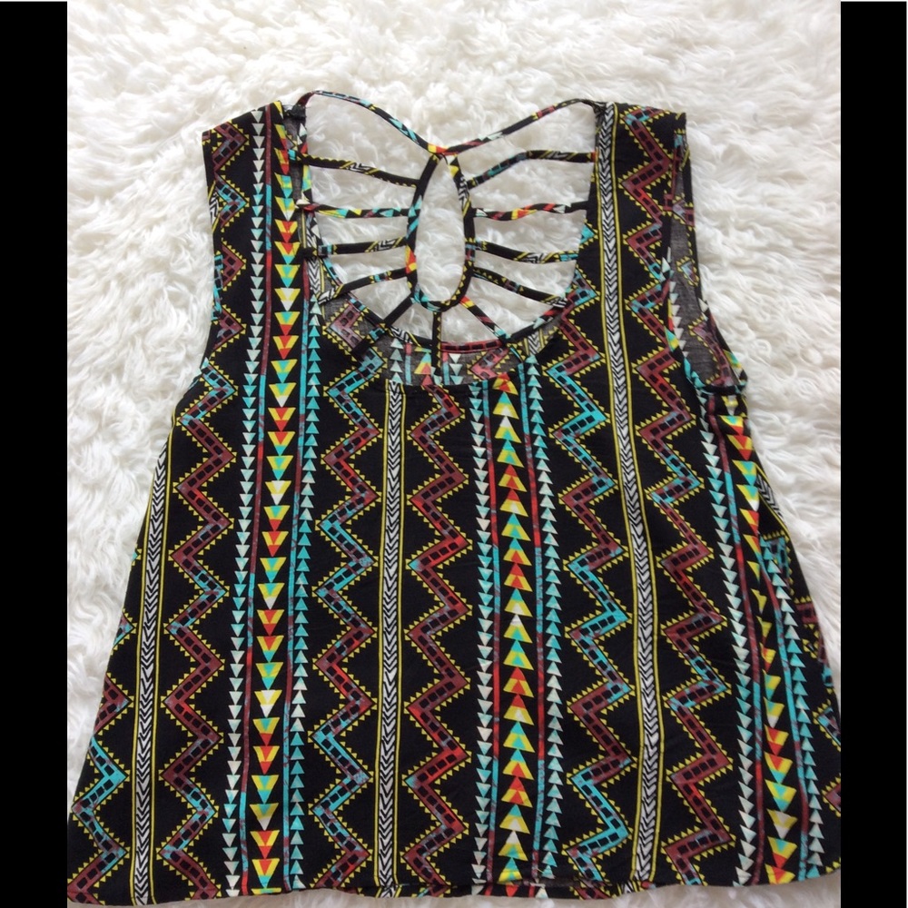 Aztec pattern tank - Picture 3 of 3
