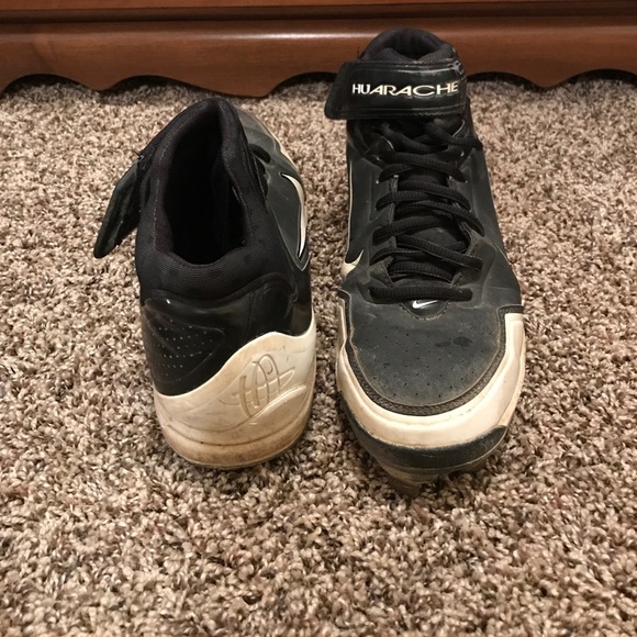 Nike Huarache baseball cleats - Picture 2 of 2