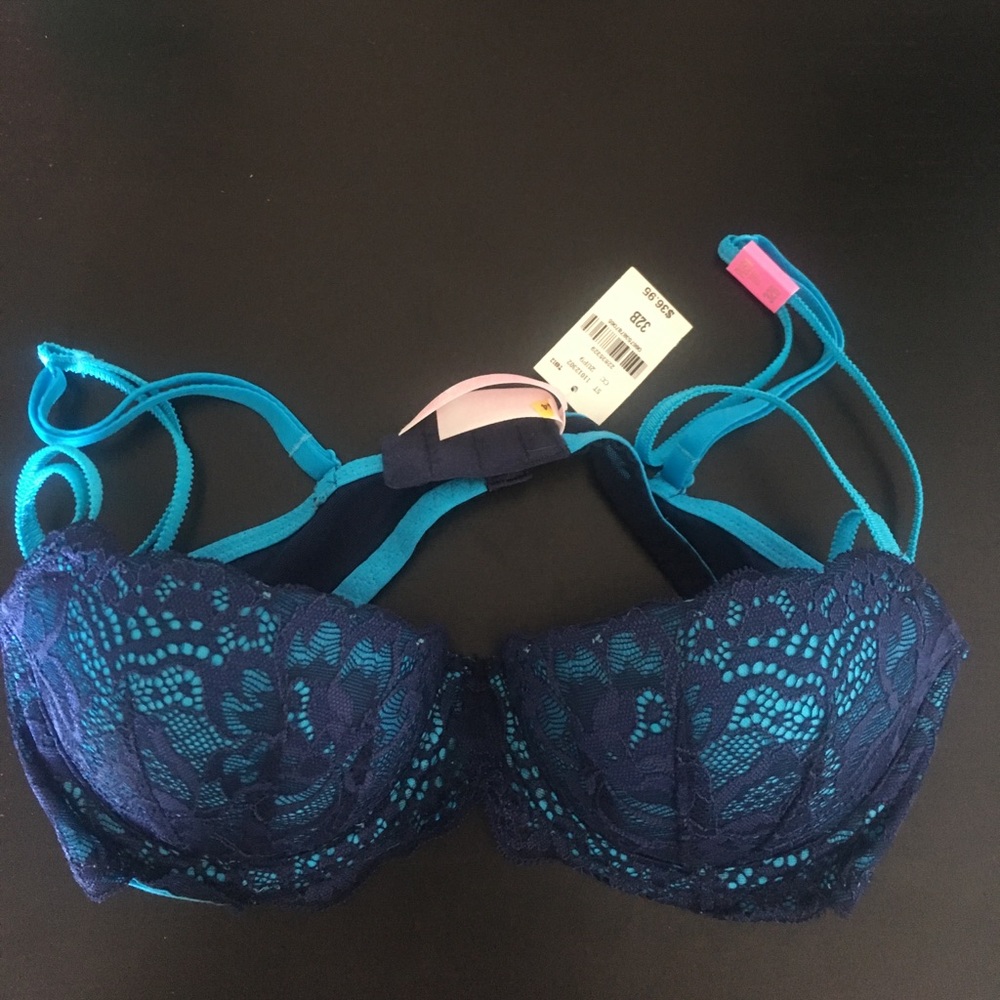 Victoria's Secret PINK push up bra. Never Worn
