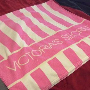 VS beach towel