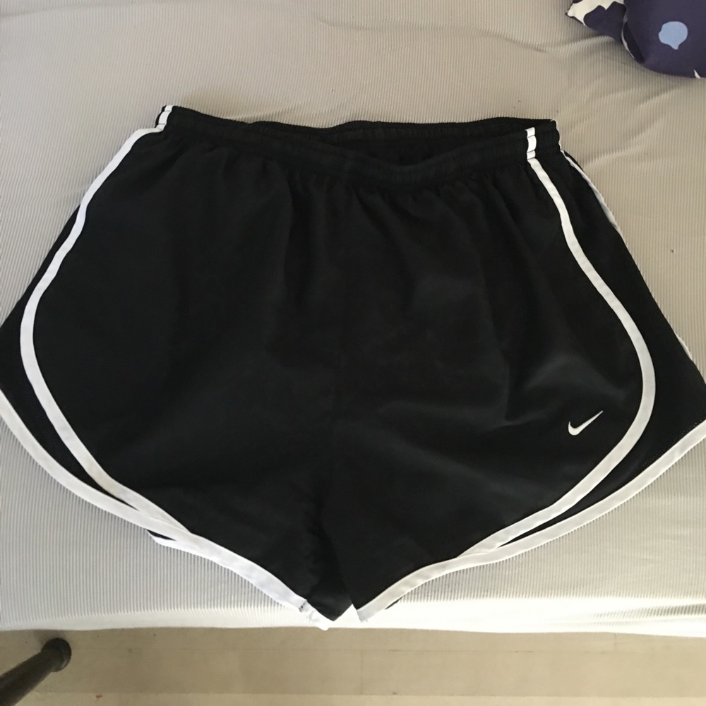 Black Nike shorts