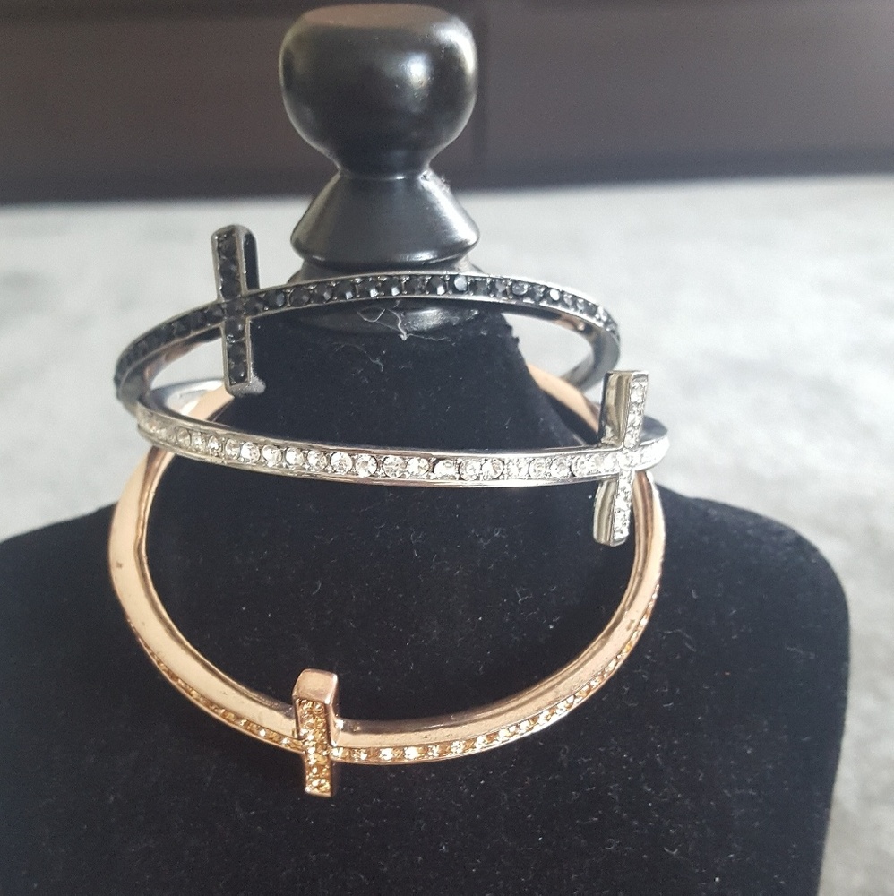 3/20 Rhinestone Cross Bangle