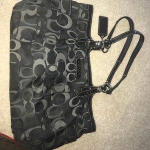 Signature C Coach Shoulder Bag