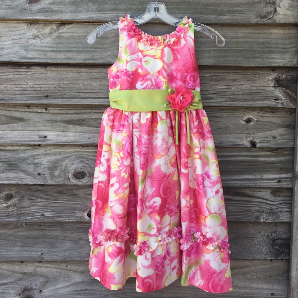 Pretty pink floral dress