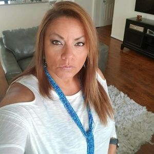 Meet your Posher, Luz