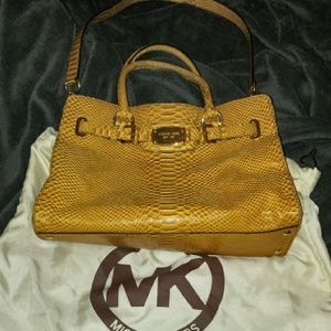 AUTHENTIC Michael Kors handbag