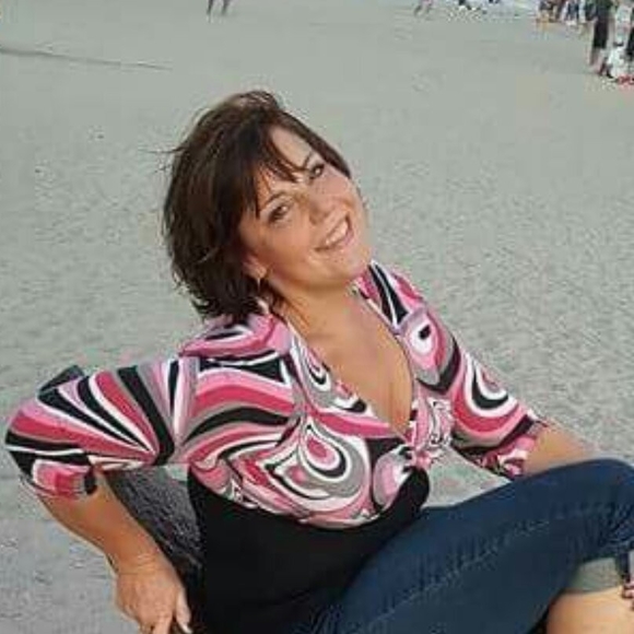 Meet your Posher, Robin - Picture 1 of 1