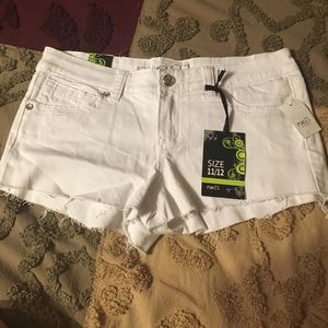 Rue 21 white shorts