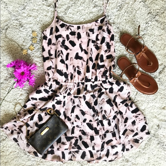 Banana Republic Dresses & Skirts - Banana republic printed dress