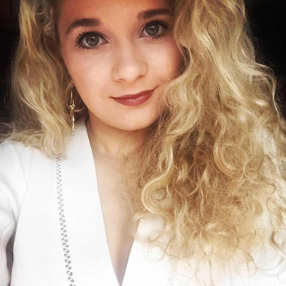 Meet your Posher, Abby