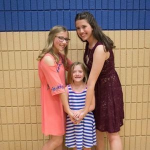 Meet your Posher, Avery