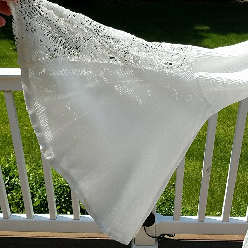 $6!! ⭐️Gauze Bell Sleeve Beach Coverup - Picture 3 of 6