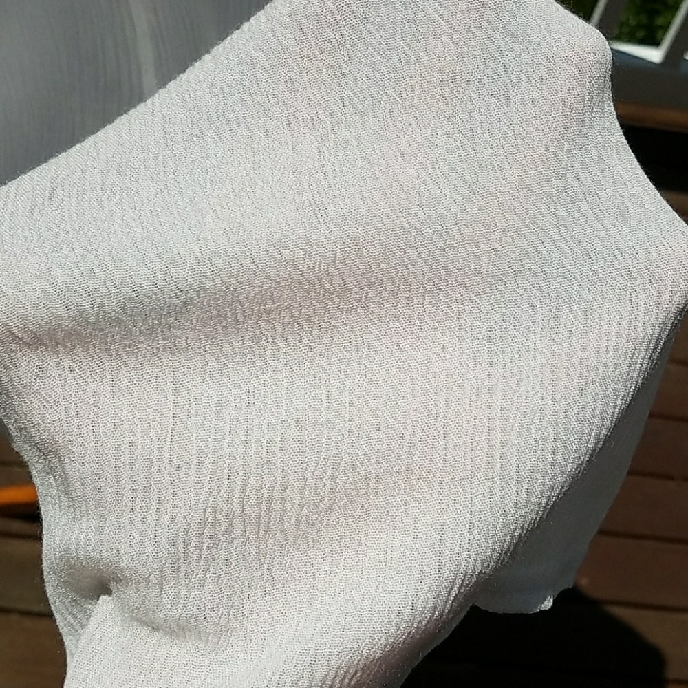 $6!! ⭐️Gauze Bell Sleeve Beach Coverup - Picture 5 of 6