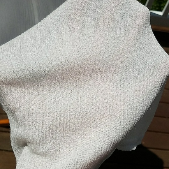 $6!! ⭐️Gauze Bell Sleeve Beach Coverup - Picture 5 of 6