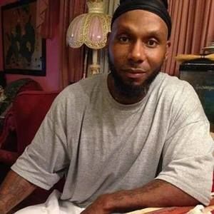 Meet your Posher, Ernest