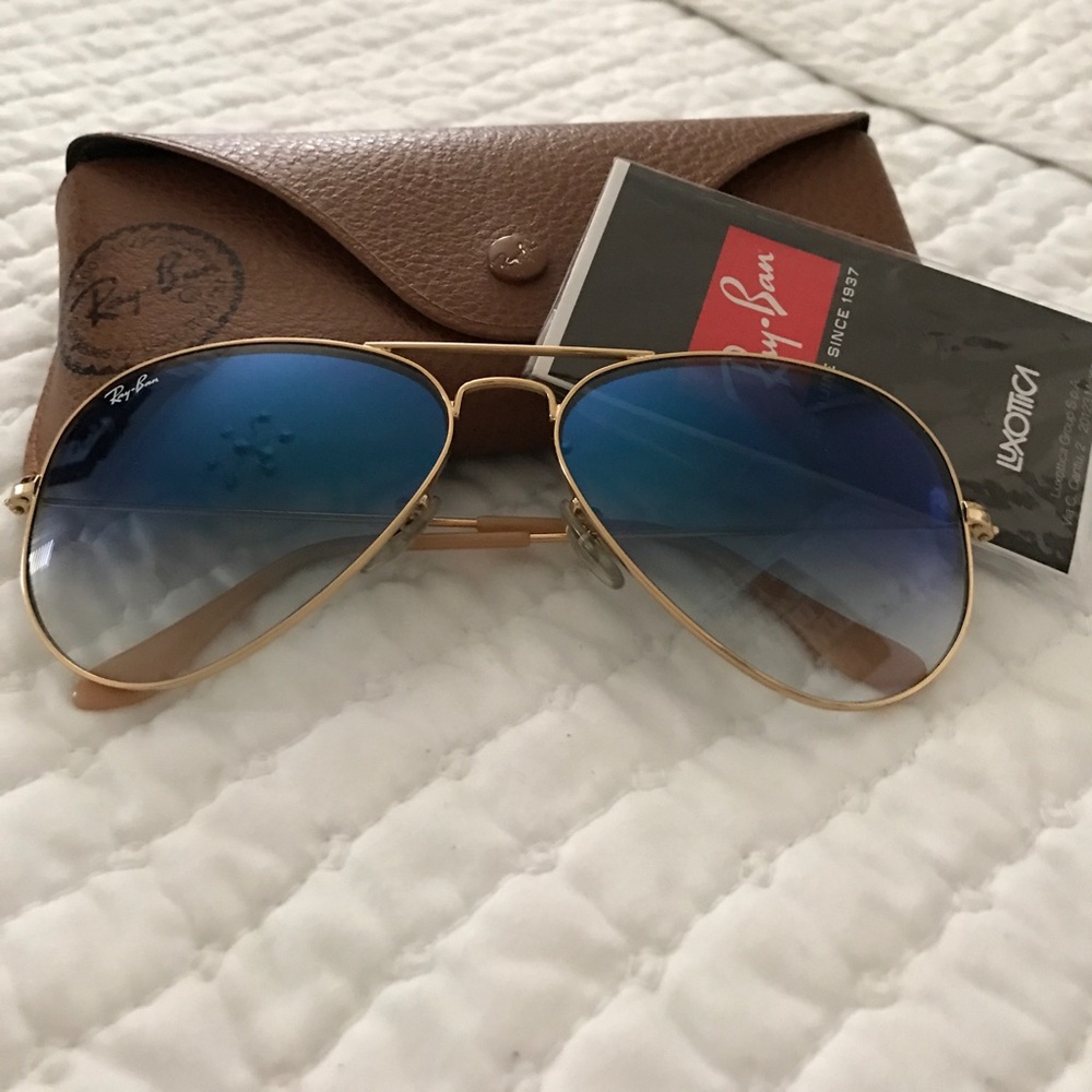 Rayban sunglasses/blue aviator