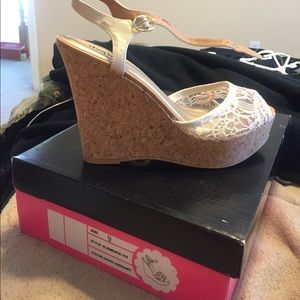 Open toe wedges