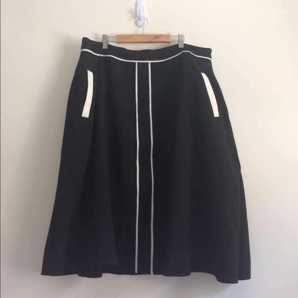 ModCloth 1X Black Skirt Retro Has Pockets