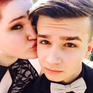 Meet your Posher, Johnnie