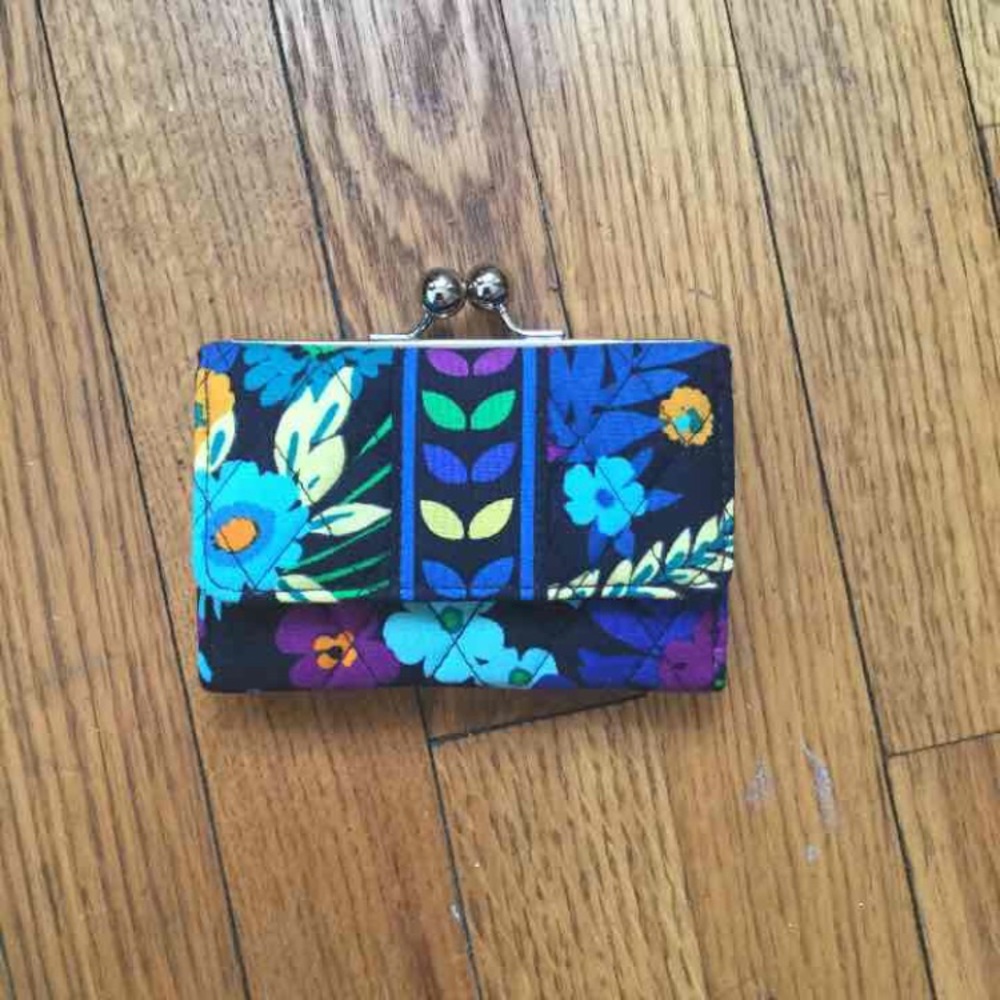NWT Vera Bradley "Small Kisslock Wallet"