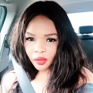 Meet your Posher, Averil