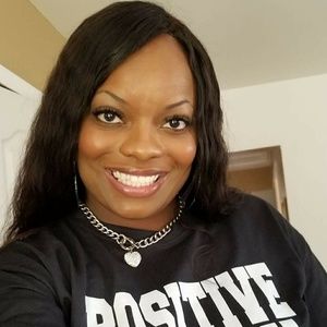 Meet your Posher, Malika