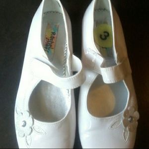 Girls  white patent   leather mary jane