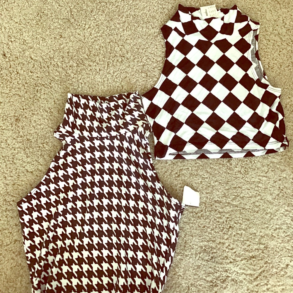 2 crop tops