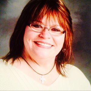 Meet your Posher, Carolyn