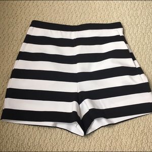 Express high waisted stripped shorts