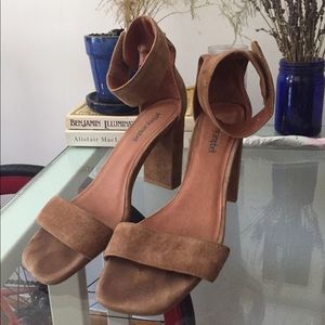 Jeffrey Campbell Holvey Heel in Tan Suede Size 8
