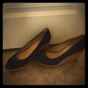 🎈 Closet Clear Out Sale 🎈Nine West Wedges