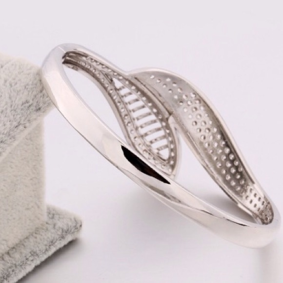 🆕 bangle bracelet. - Picture 4 of 6