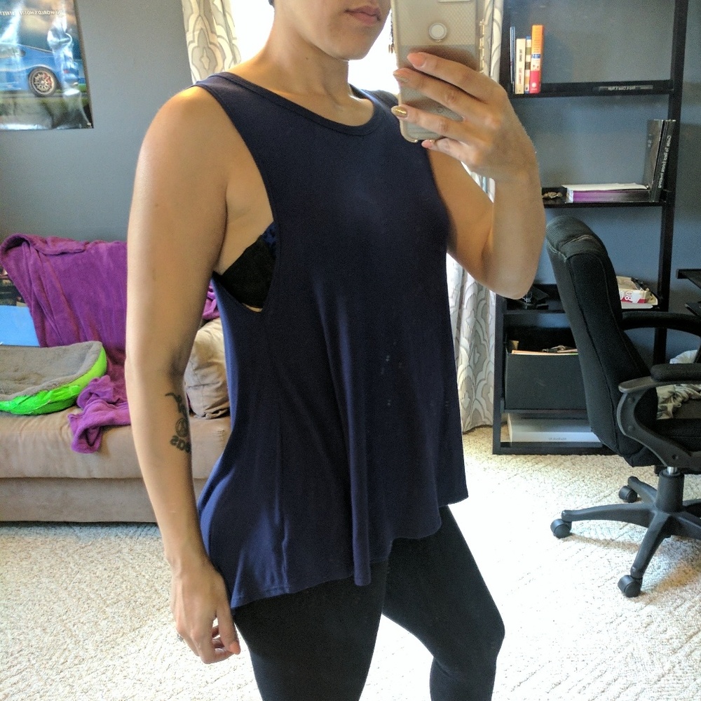 Navy flowy tank