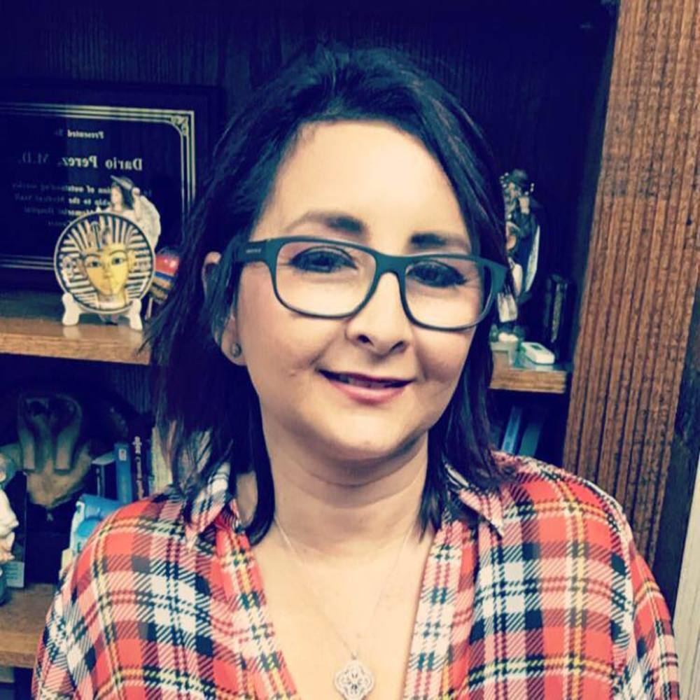 Meet your Posher, Claudia