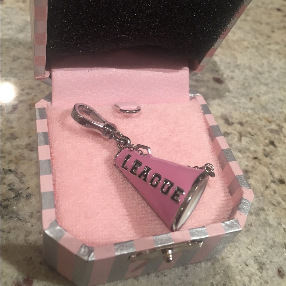 Juicy charm megaphone
