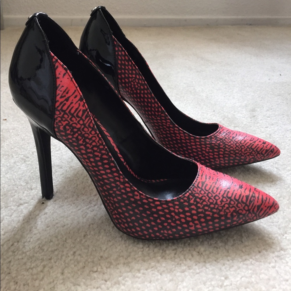 Hot Pink/Orange and Black Guess 4" Heels - Picture 2 of 4