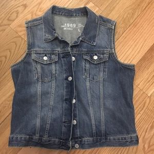 Classic Gap Denim Vest