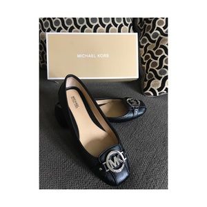 Michael Kora leather flats