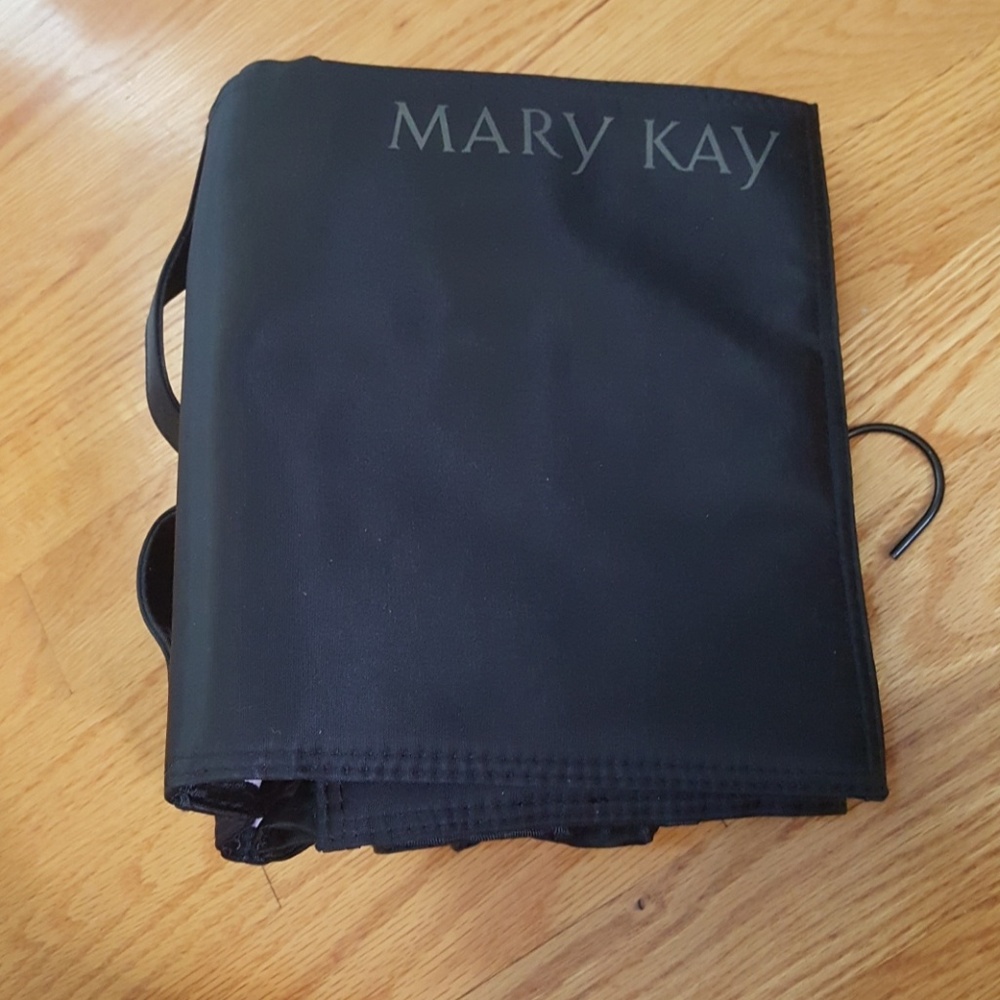 Mary Kay roll up bag