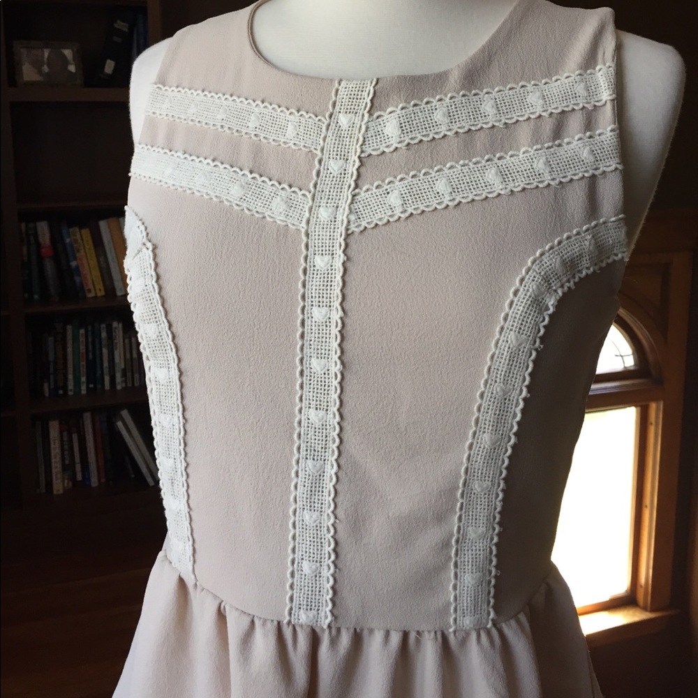 Max and Riley dress - Picture 2 of 4