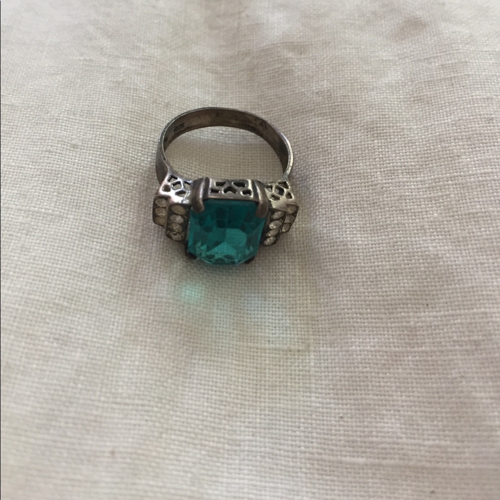 Costume Jewelry Ring with Emerald-Like Glass Stone