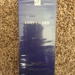 Estēe Lauder Luxury Traveler Makeup Palette