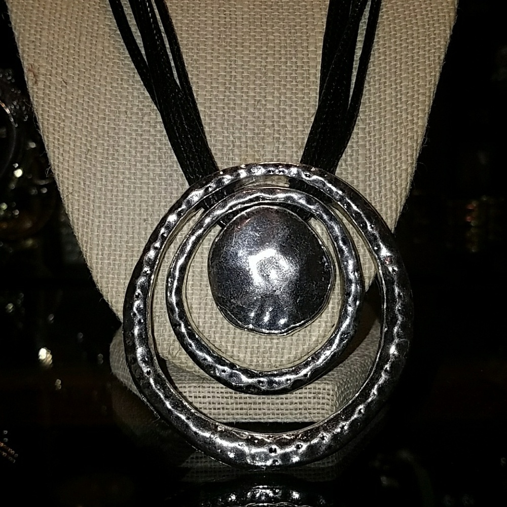 Necklace - Picture 2 of 2