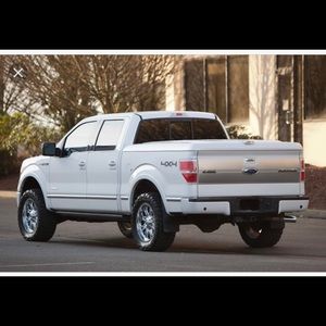 Meet your Posher, Bernard