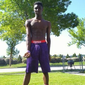 Meet your Posher, Rayvon