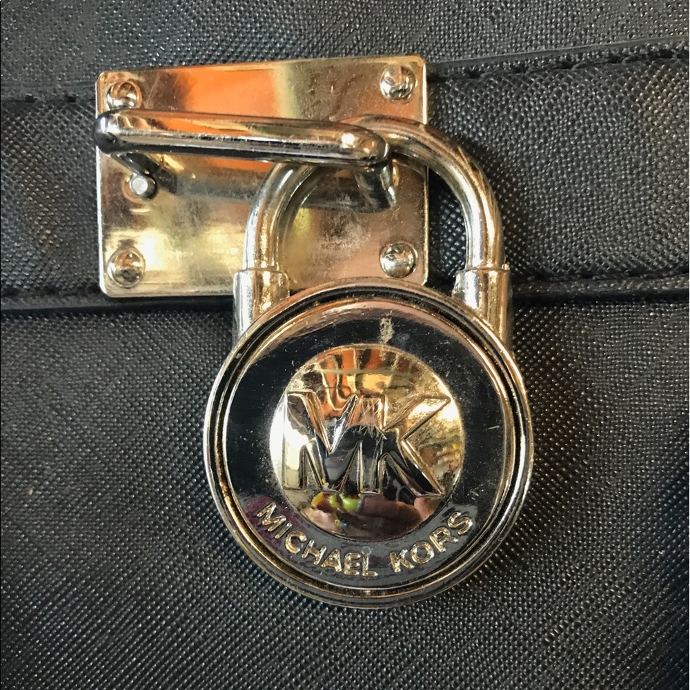 Michael Kors Large Hamilton purse - Picture 2 of 4